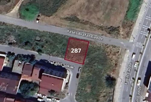 For sale : a ready-to-build land directly in Taşoluk, center of Arnavutköy | L287