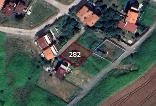 Land for sale suitable for residential development in Karaborun, located within the Arnout Köy area | L282